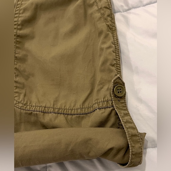 What a Workhorse! LIZ CLAIBORNE (VGUC, Size 14), Khaki-Green Shorts - Picture 6 of 12